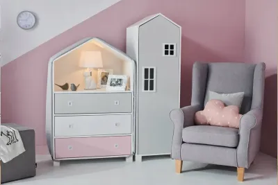 VAIKIŠKA KOMODA PASAKA