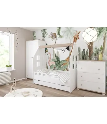 Vaikiška lova namelis turime vietoje 