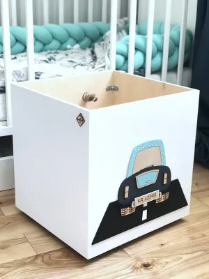 ŽAISLŲ DĖŽĖ - SKRYNIA AUTO (personalizuota) 